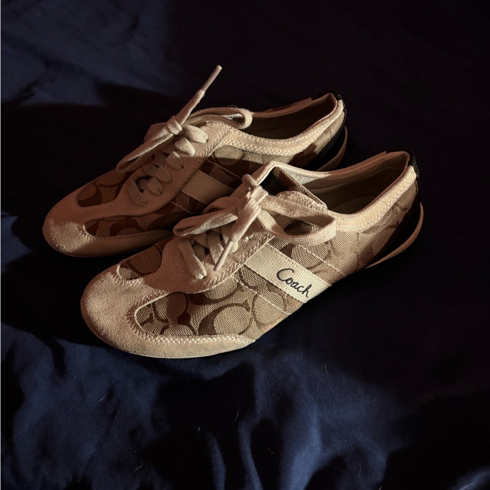 Coach sneakers size 6 Baylee